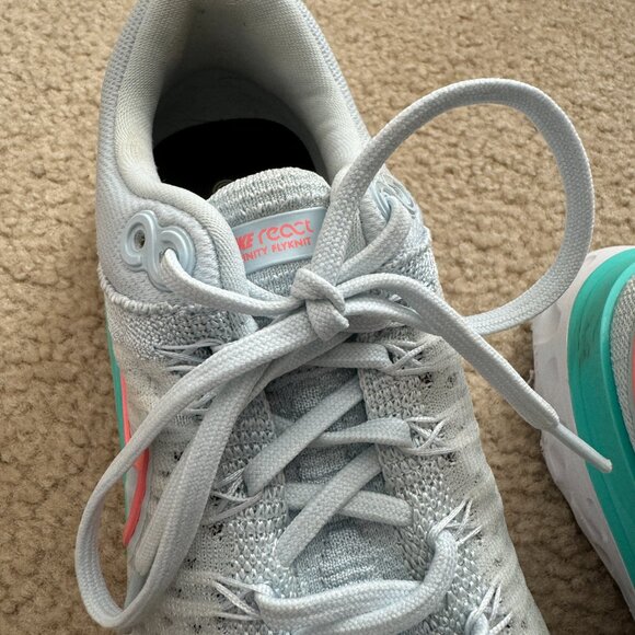 Nike Women's React Infinity Run Flyknit 2 Blue Tint Lava Glow Size 8.5 - Picture 12 of 16